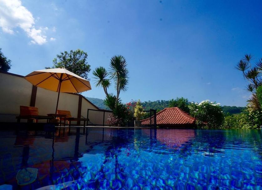 สระว่ายน้ำ รูปภาพ