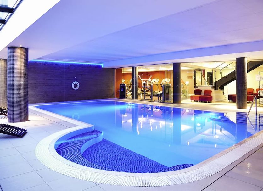 สระว่ายน้ำ รูปภาพ