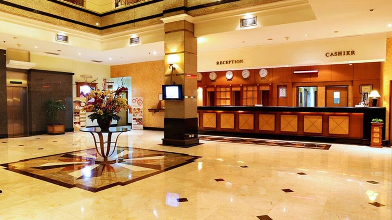 เมกา อังเกรก - โรงแรมและห้องประชุม