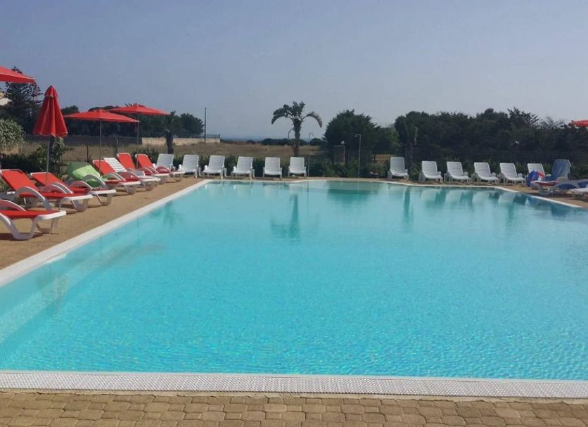 สระว่ายน้ำ รูปภาพ