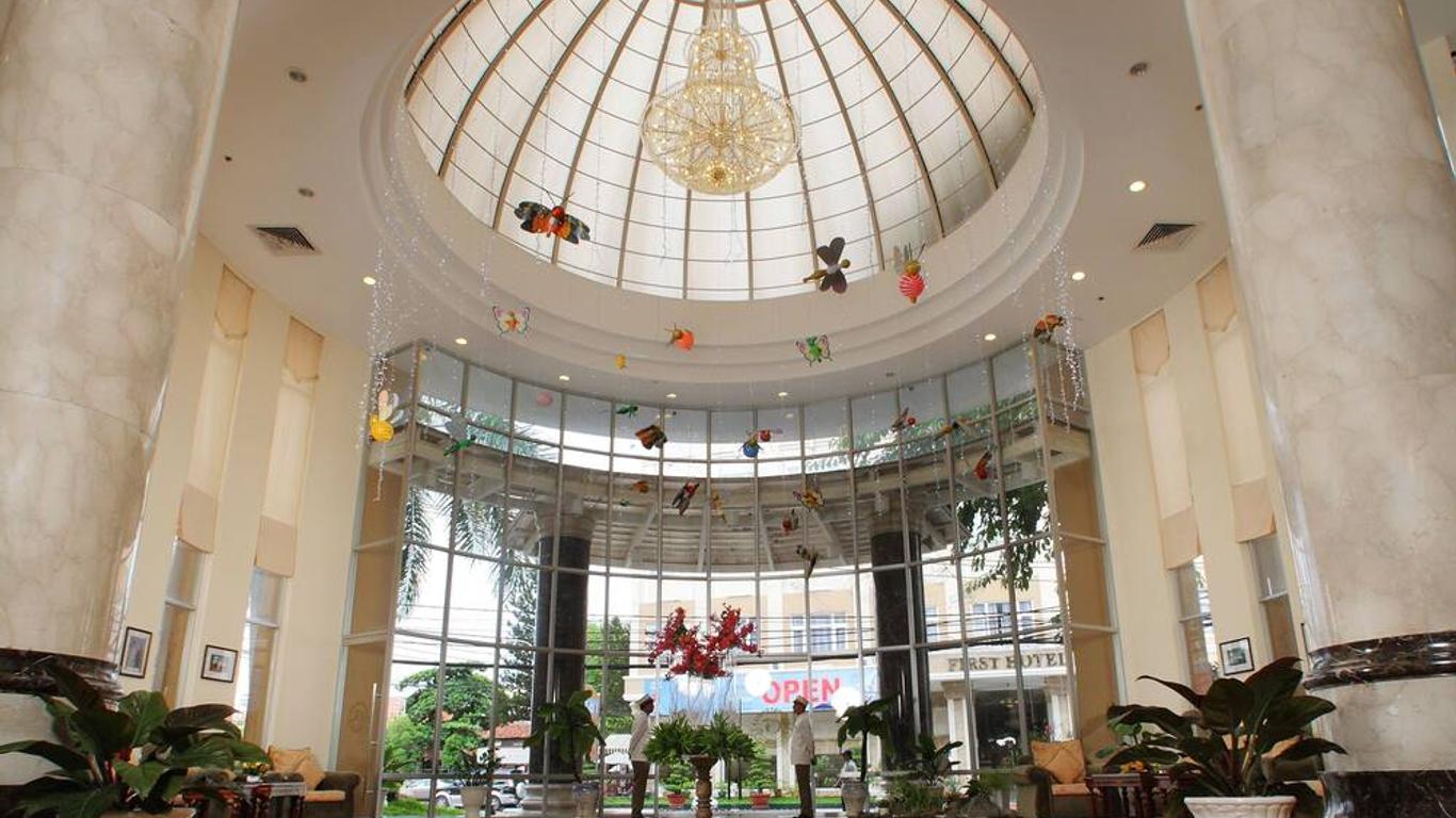 โรงแรมเฟิร์ส