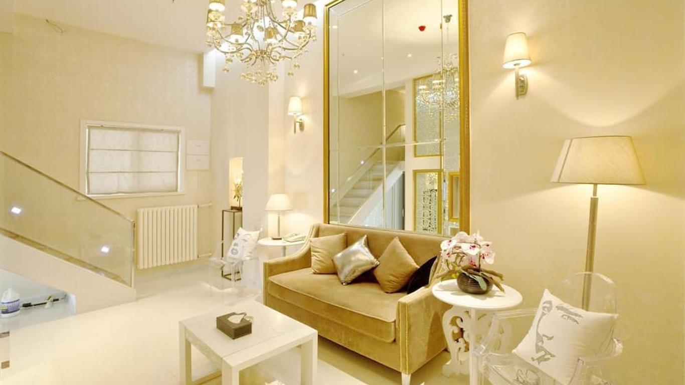 โรงแรมหมิงหลันฮอลิเดย์