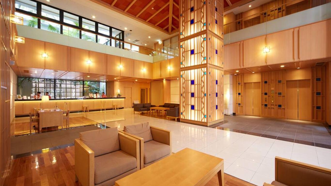 โรงแรมโรโคเร นาฮะ