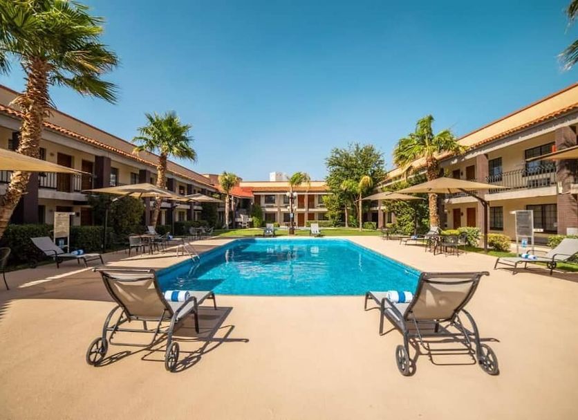 สระว่ายน้ำ รูปภาพ