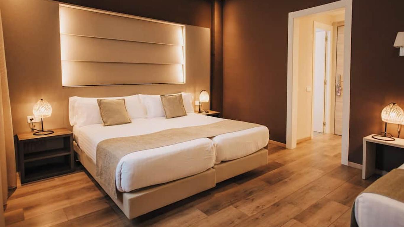 โรงแรมวินด์เซอร์ โตสซา – สำหรับผู้ใหญ่เท่านั้น +16