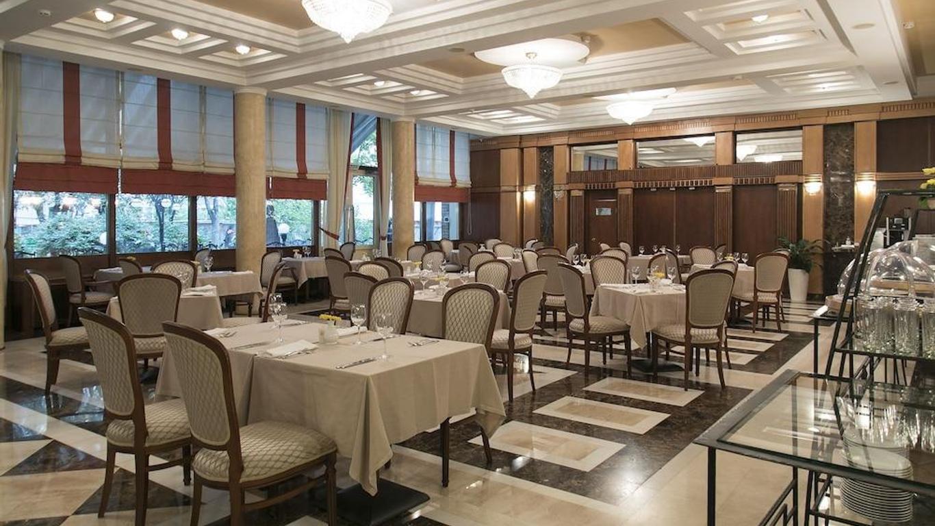 โรงแรมอาร์บัต