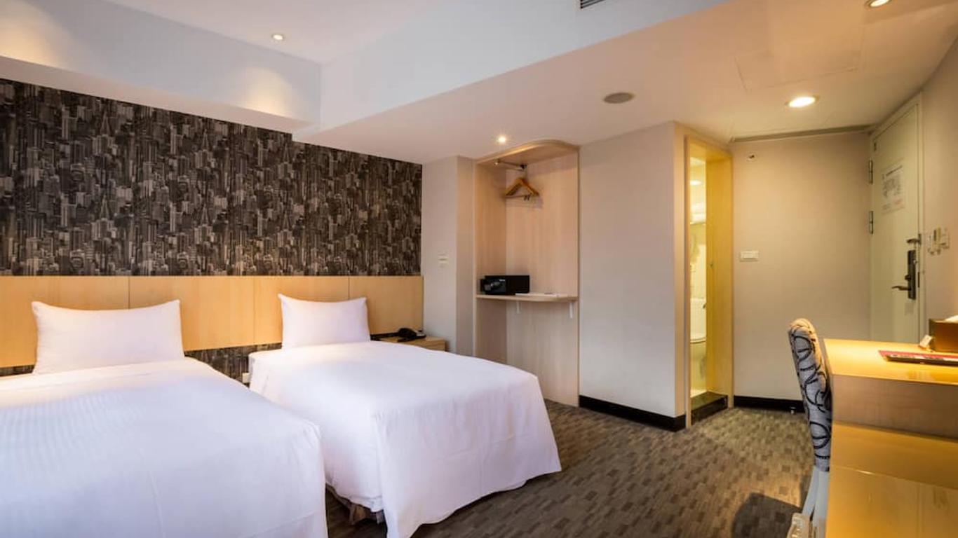 โรงแรม B