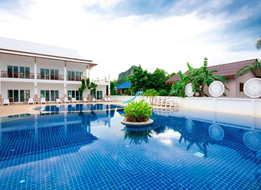 สระว่ายน้ำ รูปภาพ