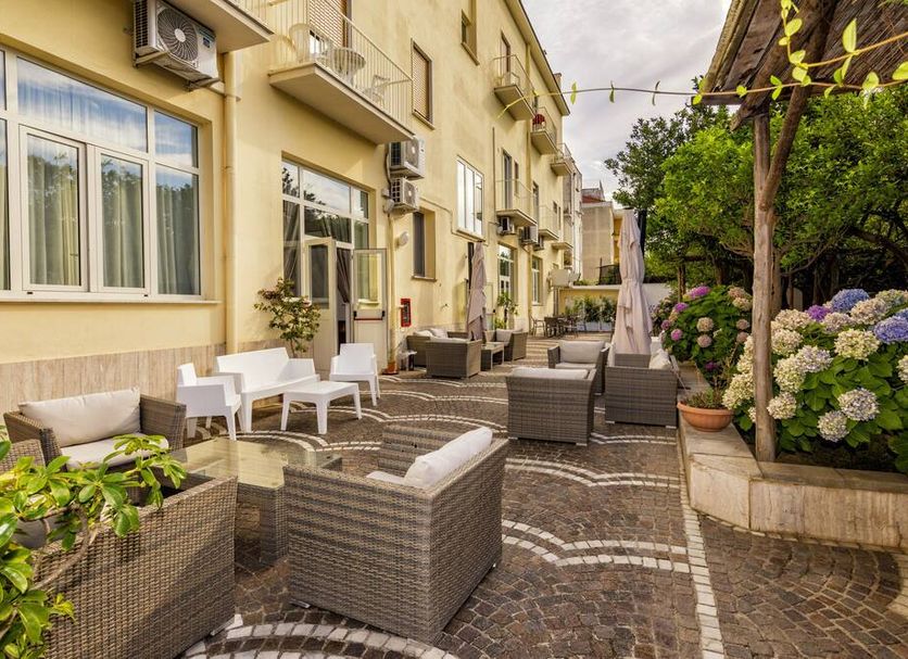 ลาน รูปภาพ