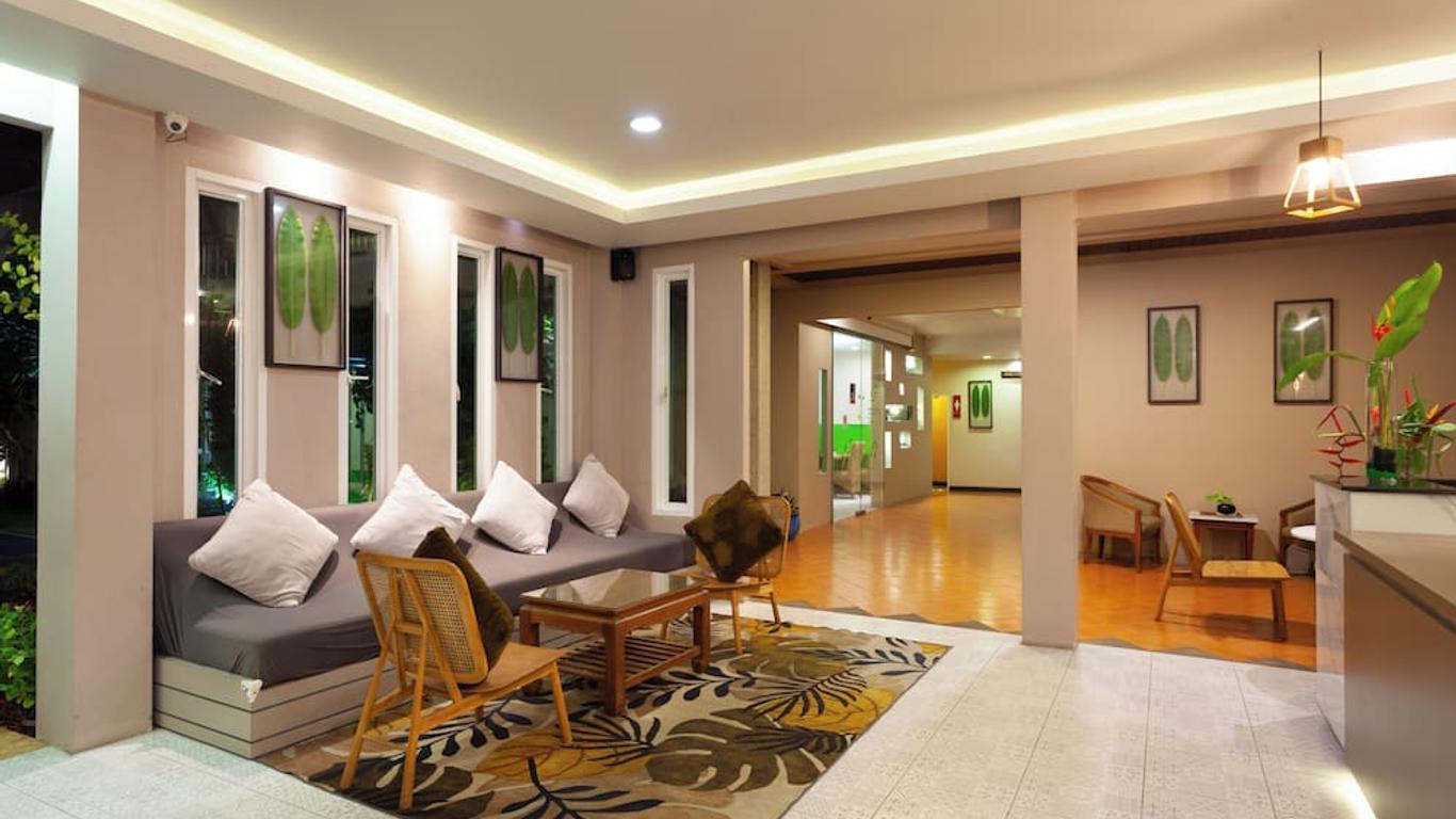 โรงแรมฐานทิพย์วิลล่า