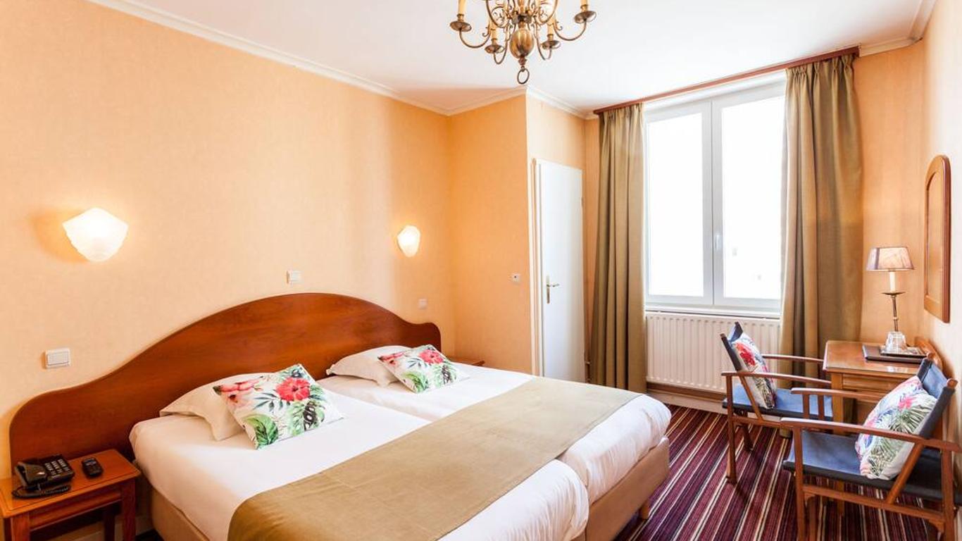 โรงแรม Malecot โดย F-Hotels