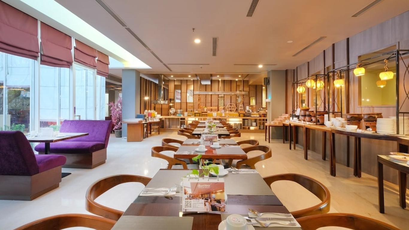 โรงแรมเควสต์ ซิมปัง ลิมา - เซมารัง บาย แอสตัน