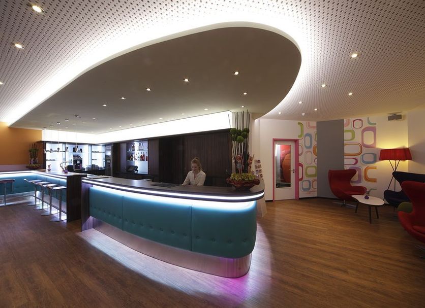 แผนกต้อนรับส่วนหน้า รูปภาพ