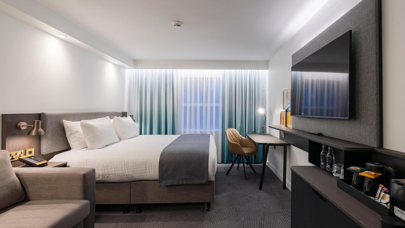 ฮอลิเดย์อินน์ Bristol Airport บาย IHG