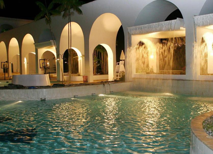 สระว่ายน้ำ รูปภาพ