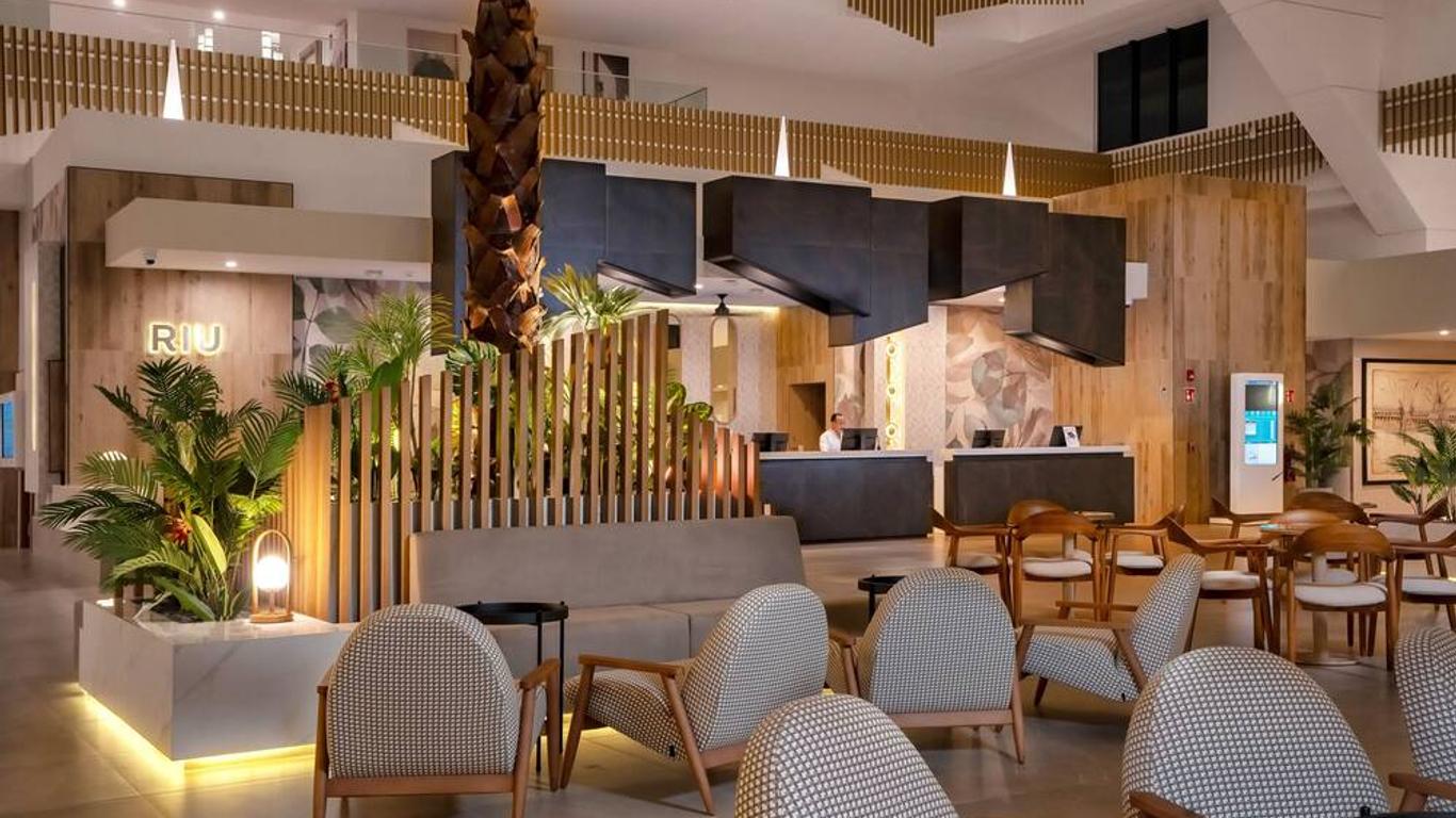 โรงแรมริวคาริเบ -