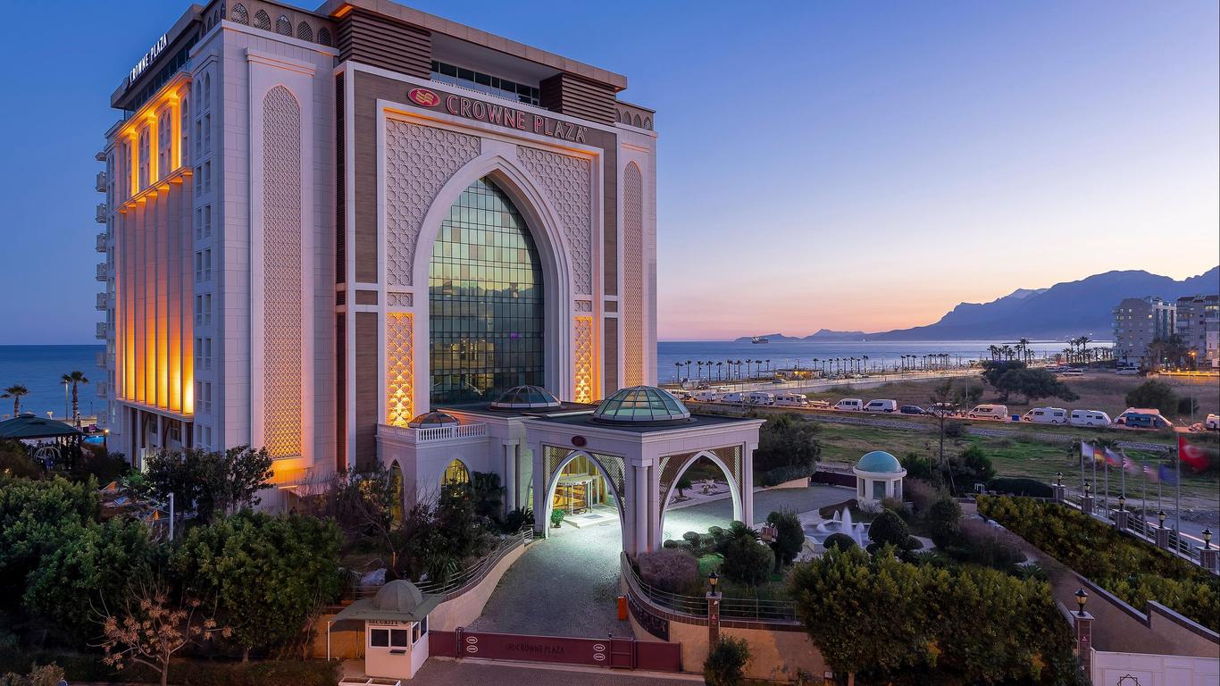 คราวน์ พลาซ่า โรงแรม อันตัลยา บาย IHG