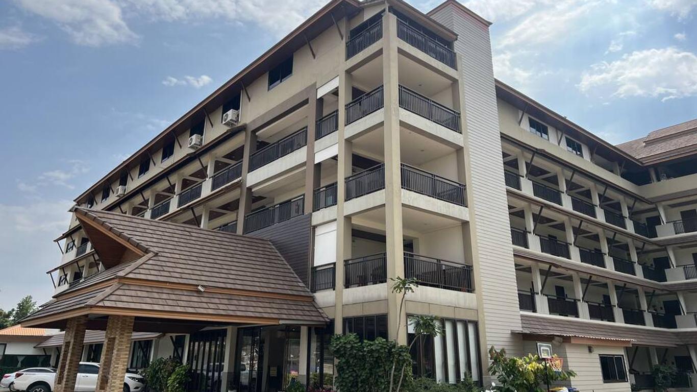 โรงแรมปั้นหยา รีสอร์ท