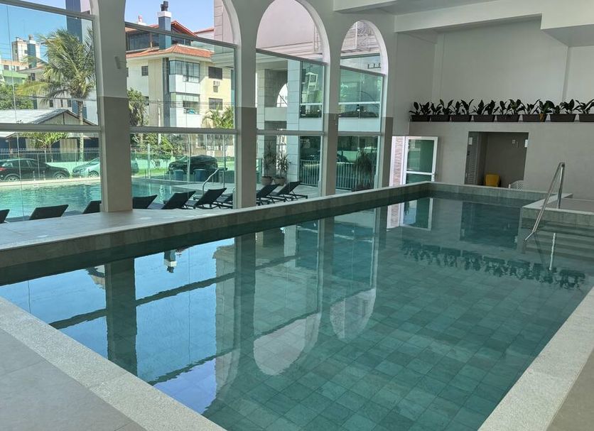 สระว่ายน้ำ รูปภาพ