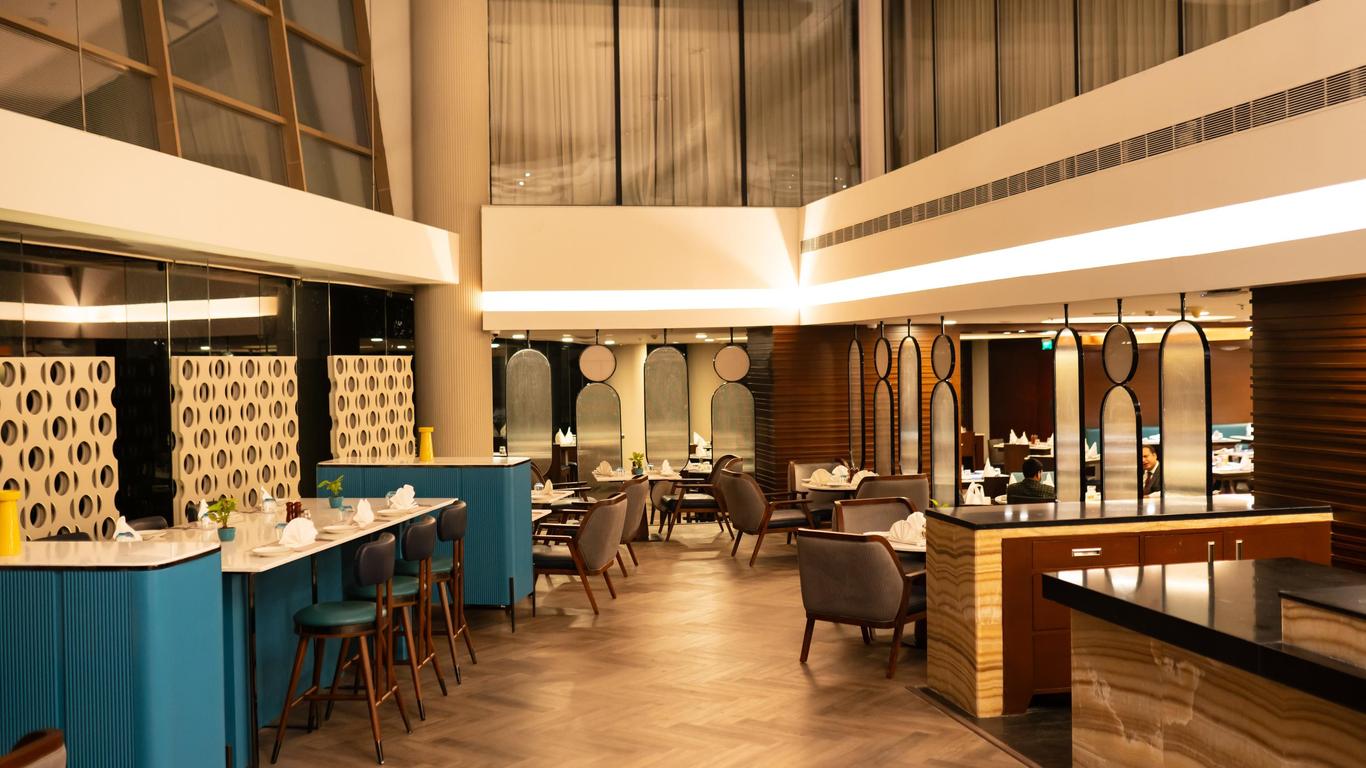โรงแรม คราวน์ พลาซ่า อาห์เมดาบัด ซิตี้ เซ็นเตอร์ บาย IHG