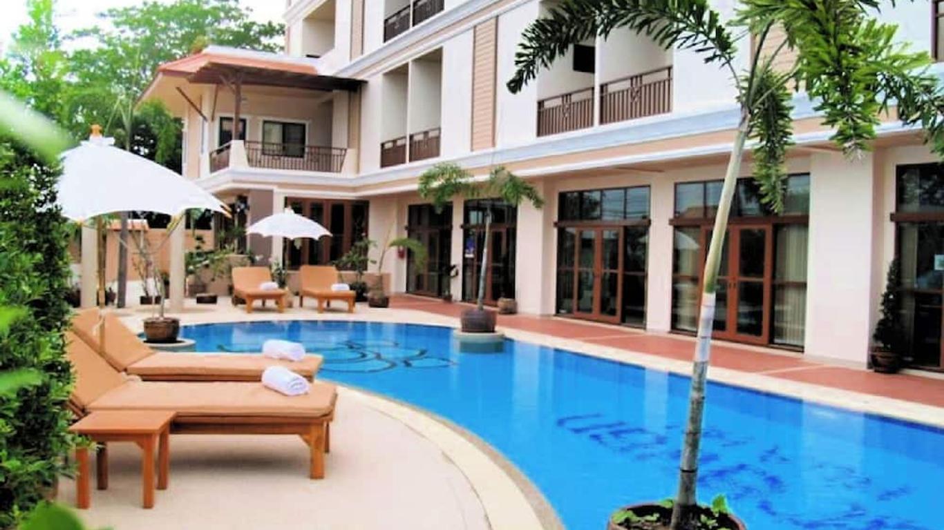โรงแรมนราวรรณ