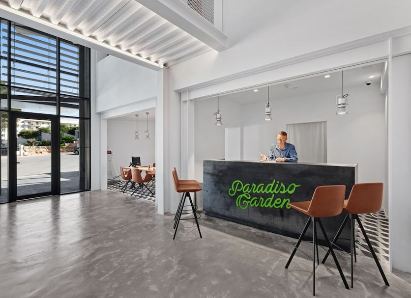 แผนกต้อนรับส่วนหน้า รูปภาพ