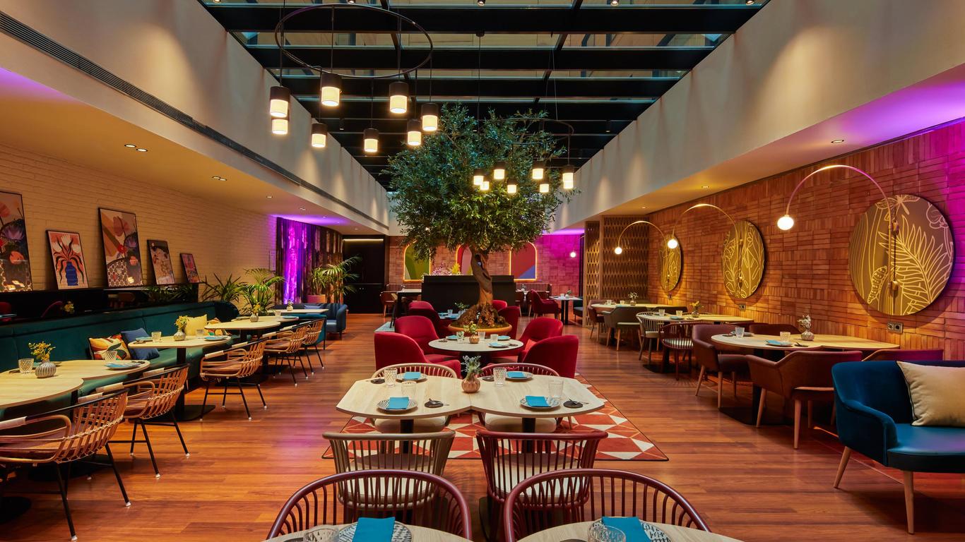 โรงแรม อินดิโก บาร์เซโลนา พลาซ่า เอสปานา บาย IHG