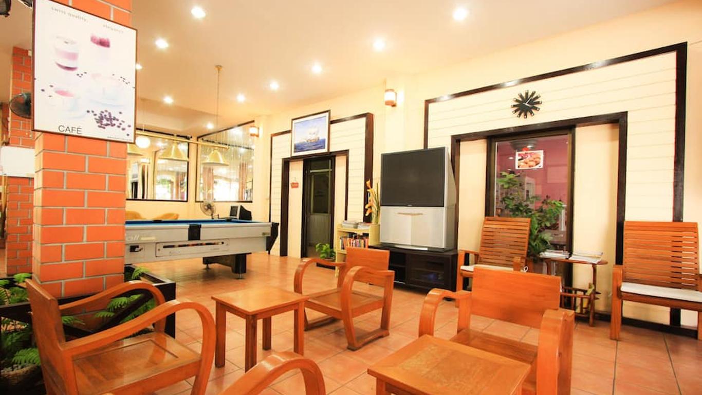 โรงแรมชบาชาเล่ต์