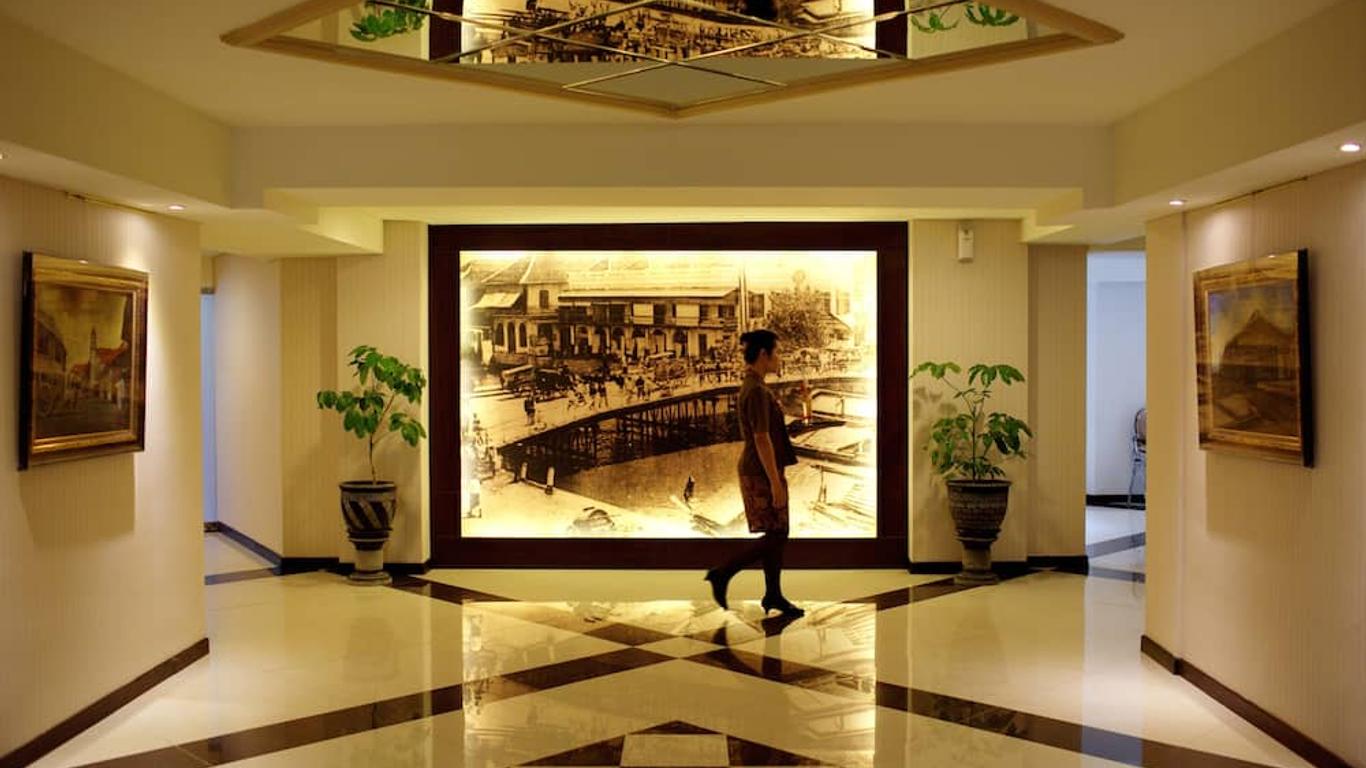โรงแรมวาร์นา คัลเจอร์ ซูราบายา สุราบายา