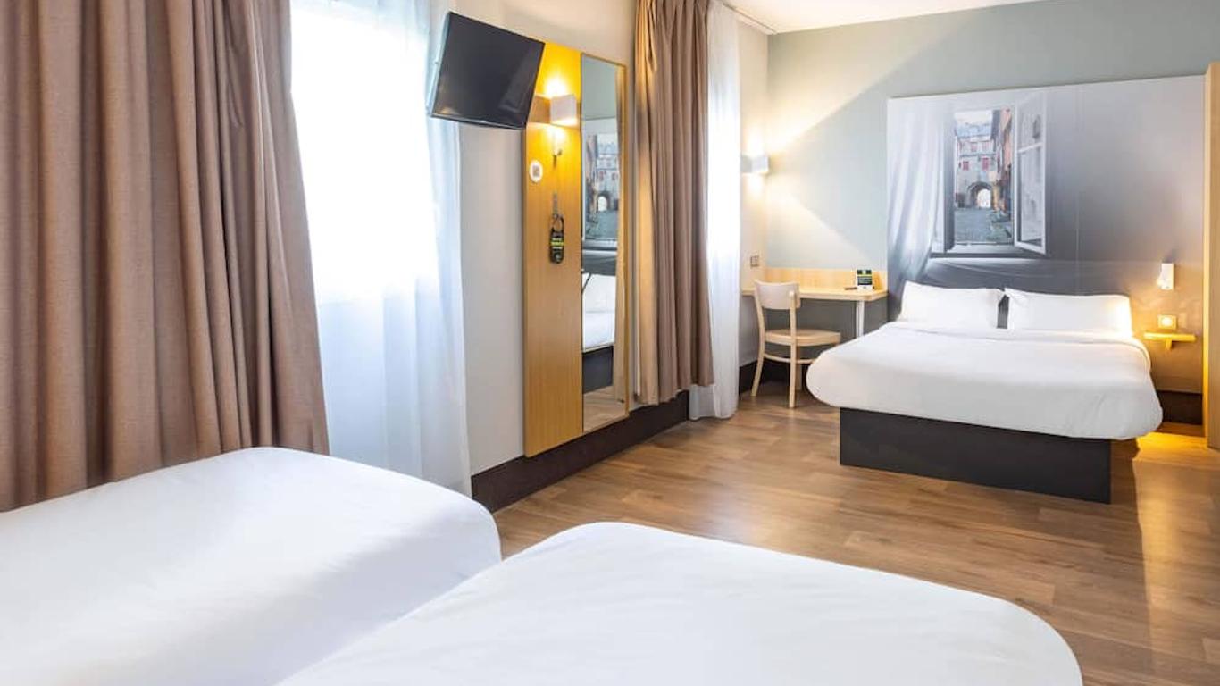 B&B โรงแรม เรนเนส ออกท์ วิลเลจัง