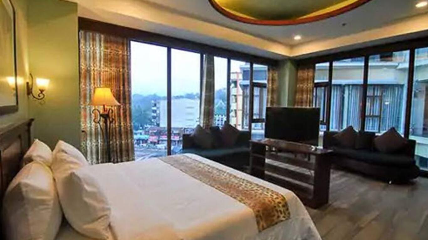 พารากอน โฮเทลแอนด์สวีทส์