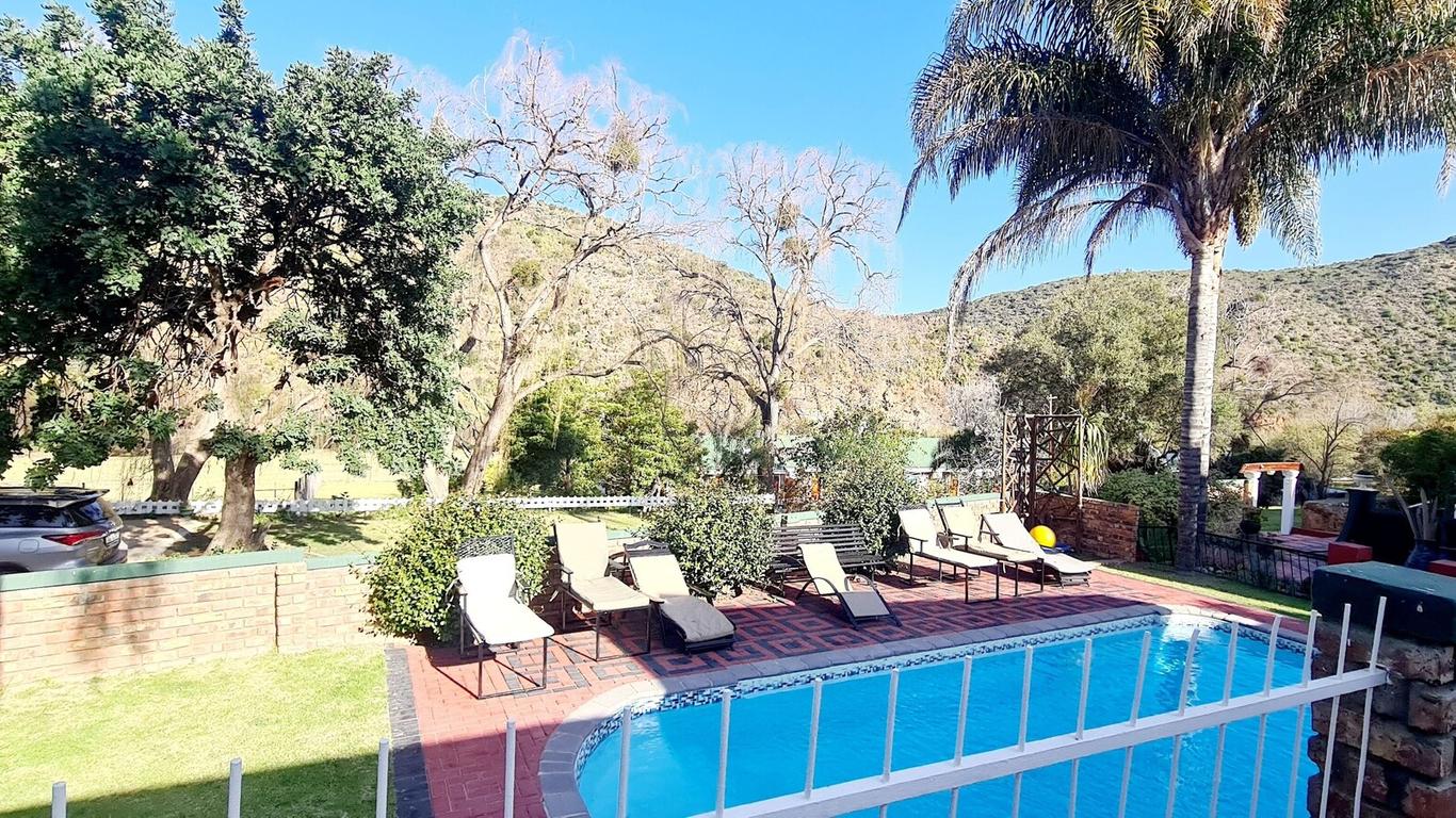 โรงแรม Old Mill Lodge, โรงงานฟาร์มออสทริช & ร้านอาหาร, Oudtshoorn