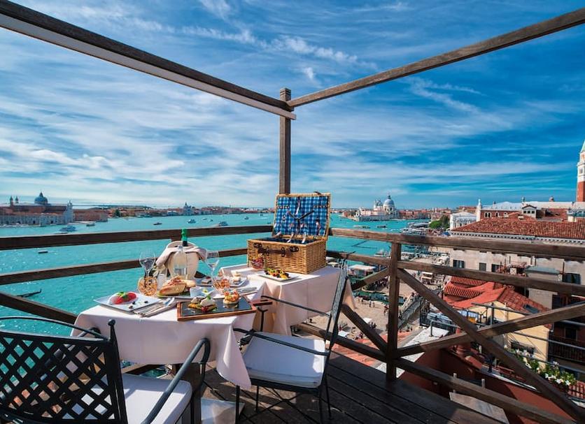 ระเบียง รูปภาพ