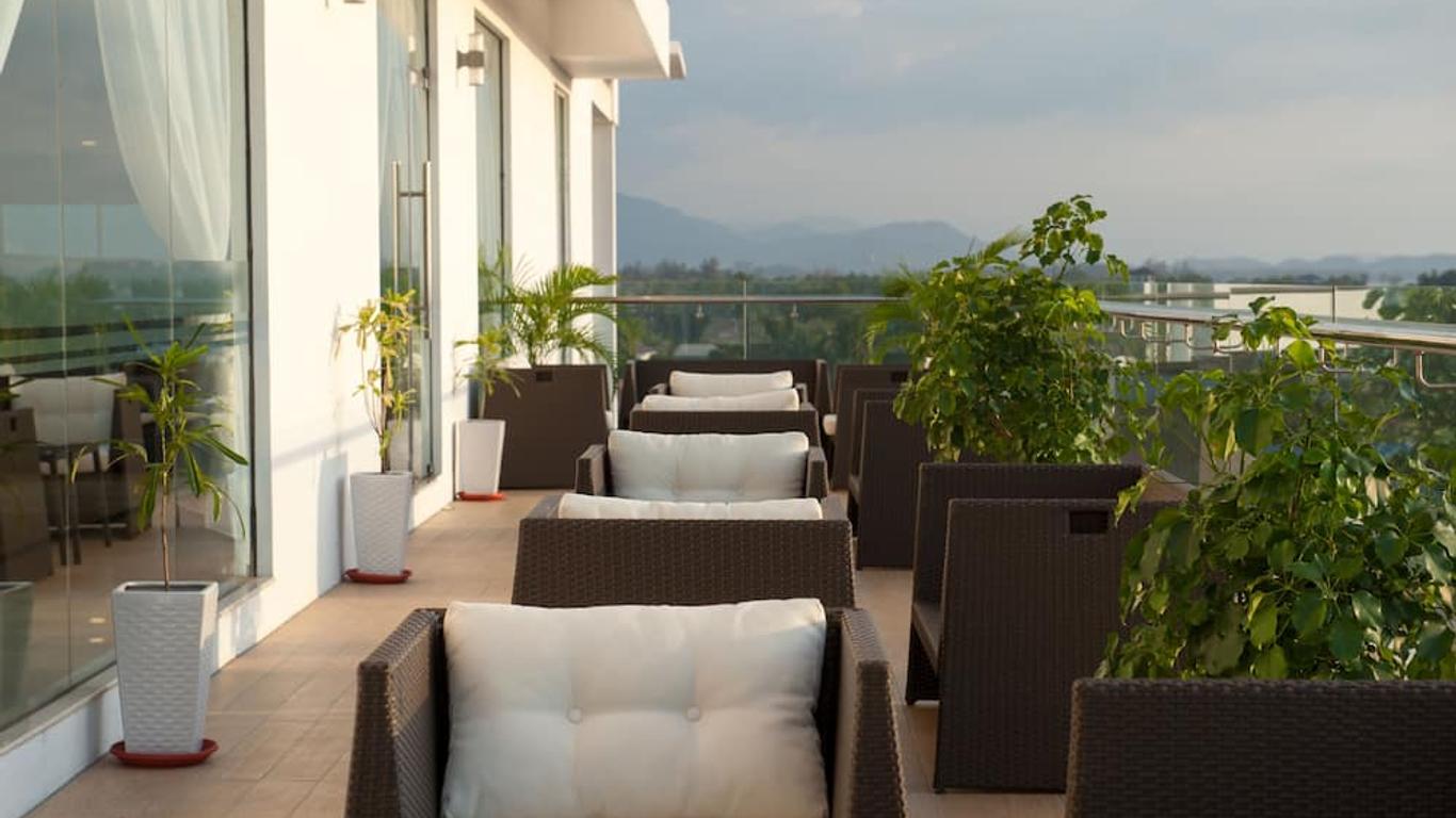 โรงแรมแพนบอร์เนียว โกตากินาบาลู