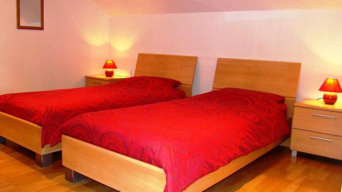 B&B Woodside