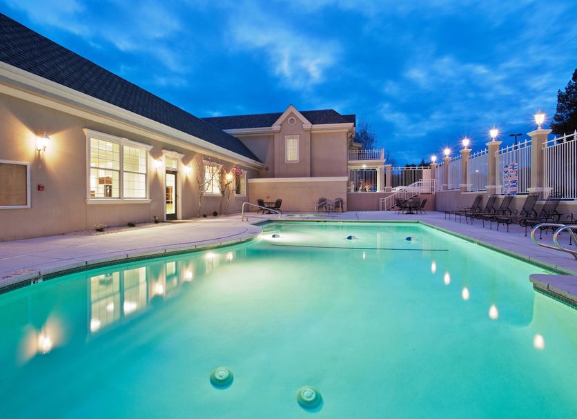 สระว่ายน้ำ รูปภาพ