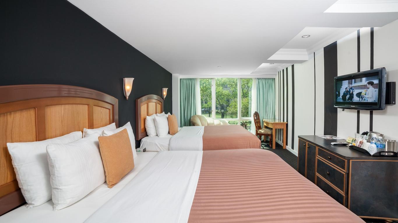 โรงแรมมัลเบอร์รี