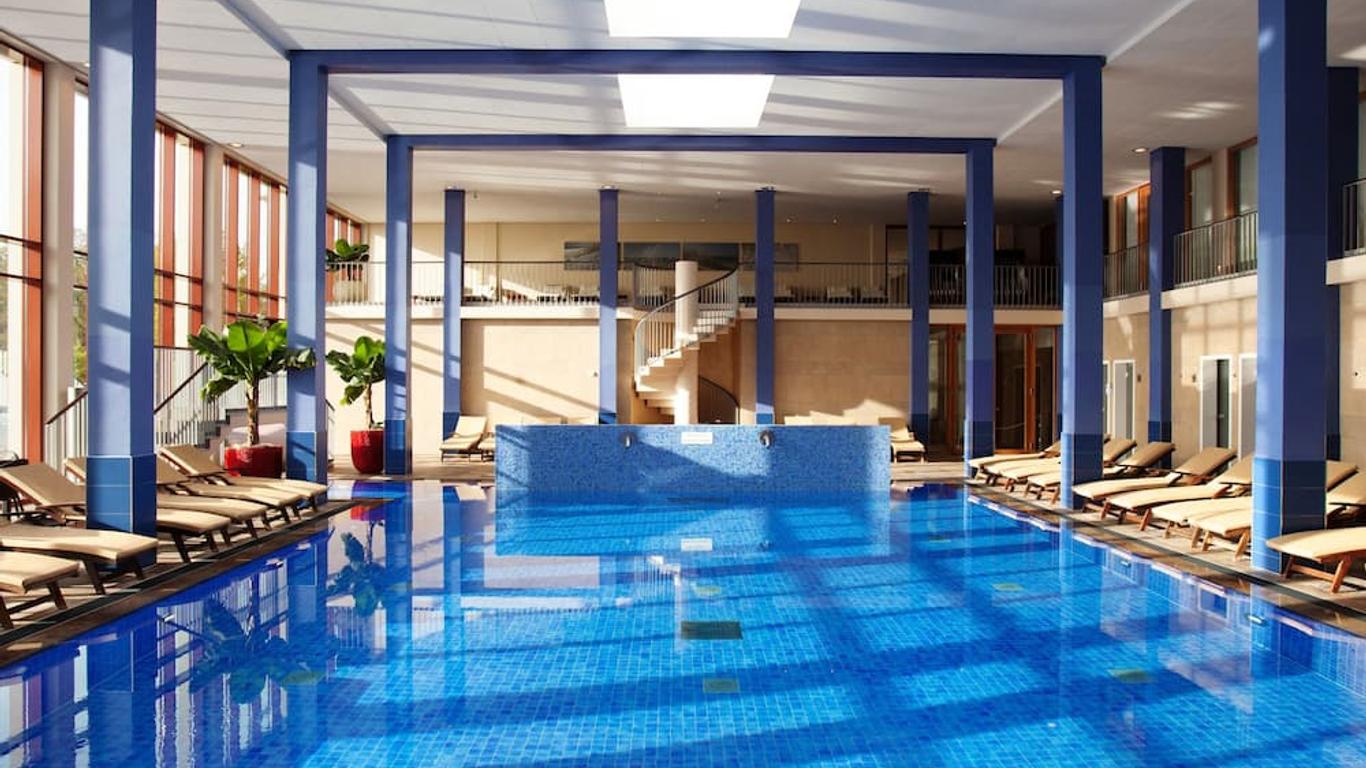 เอ-โรซา ทราเวมึนเดอ