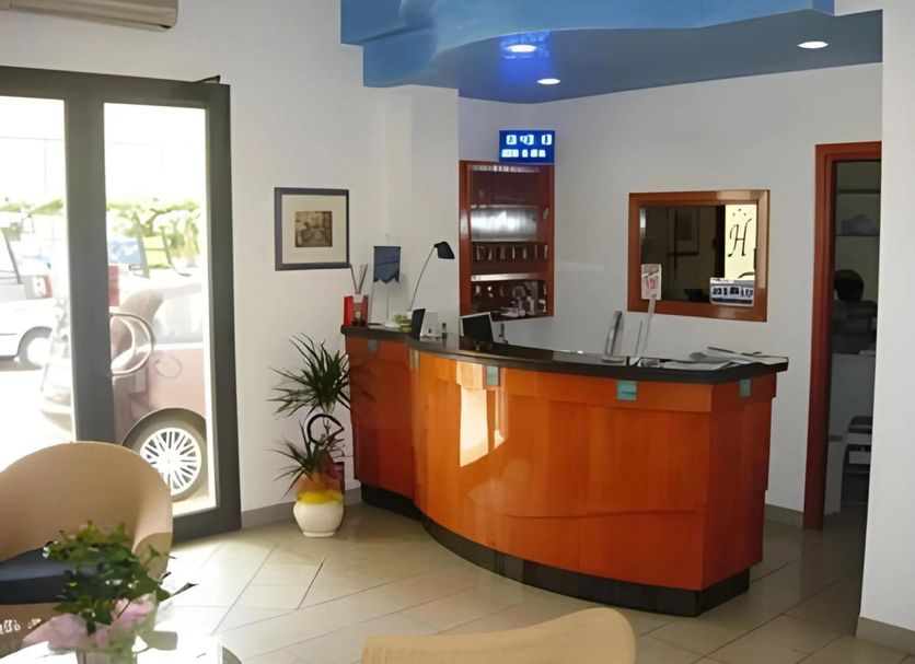 แผนกต้อนรับส่วนหน้า รูปภาพ