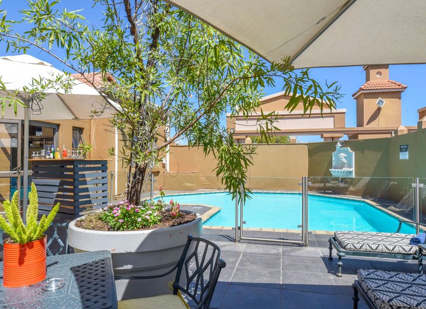 สระว่ายน้ำ รูปภาพ