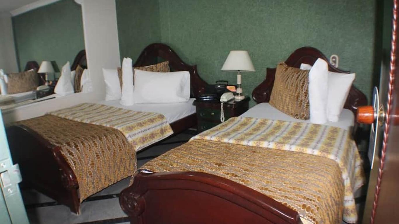 Lafont Park Hotel ลาฟองท์ ปาร์ค โรงแรม
