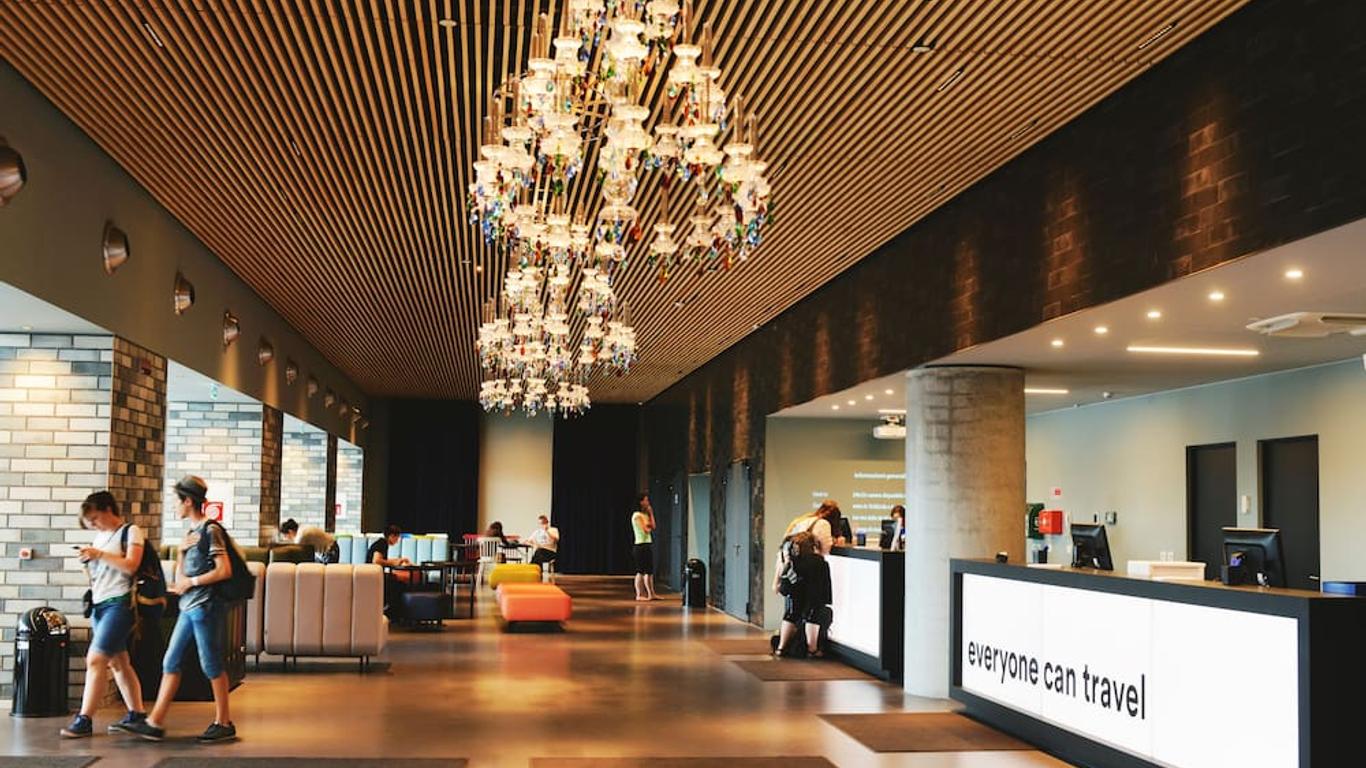 โรงแรม AO เวเนเซีย เมสเตร