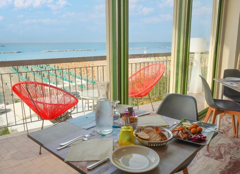 ระเบียง รูปภาพ