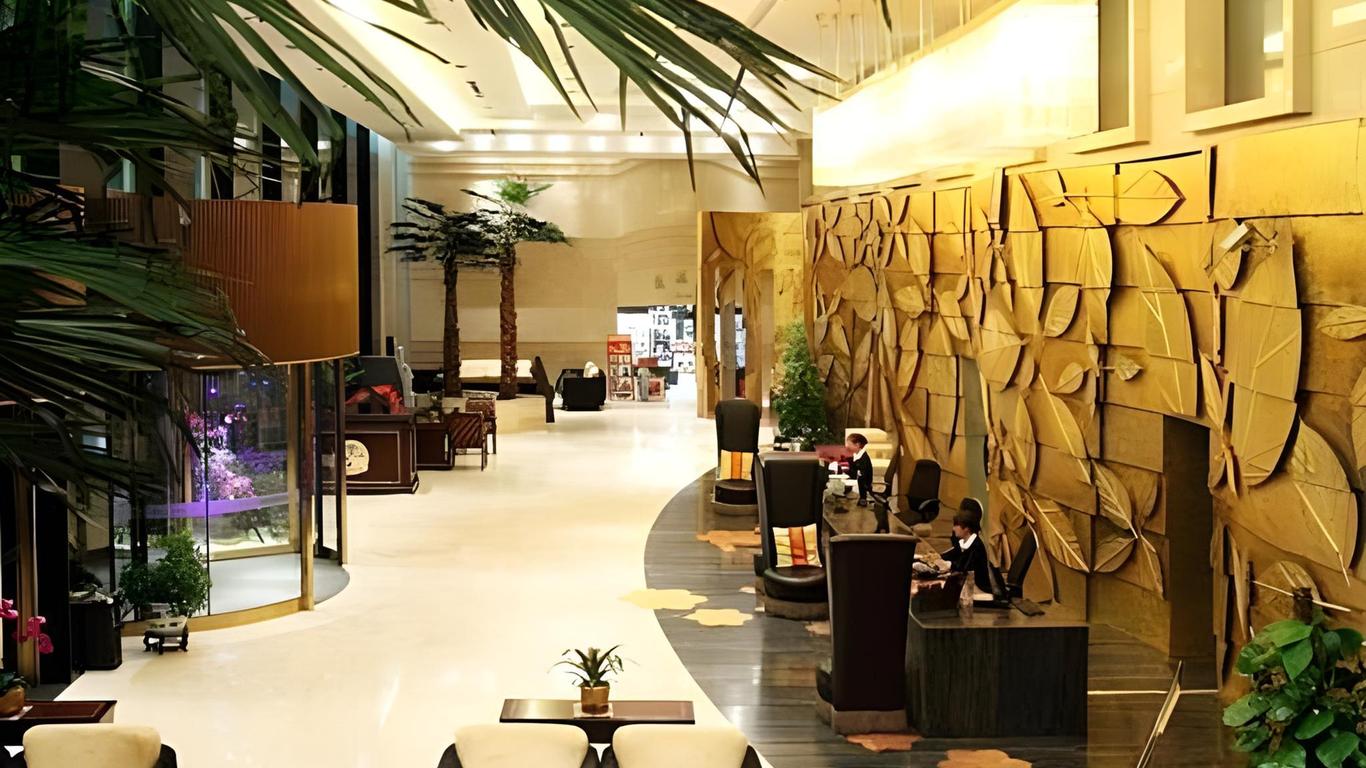 โรงแรมฟรีคอมฟอร์ต ฮอลิเดย์