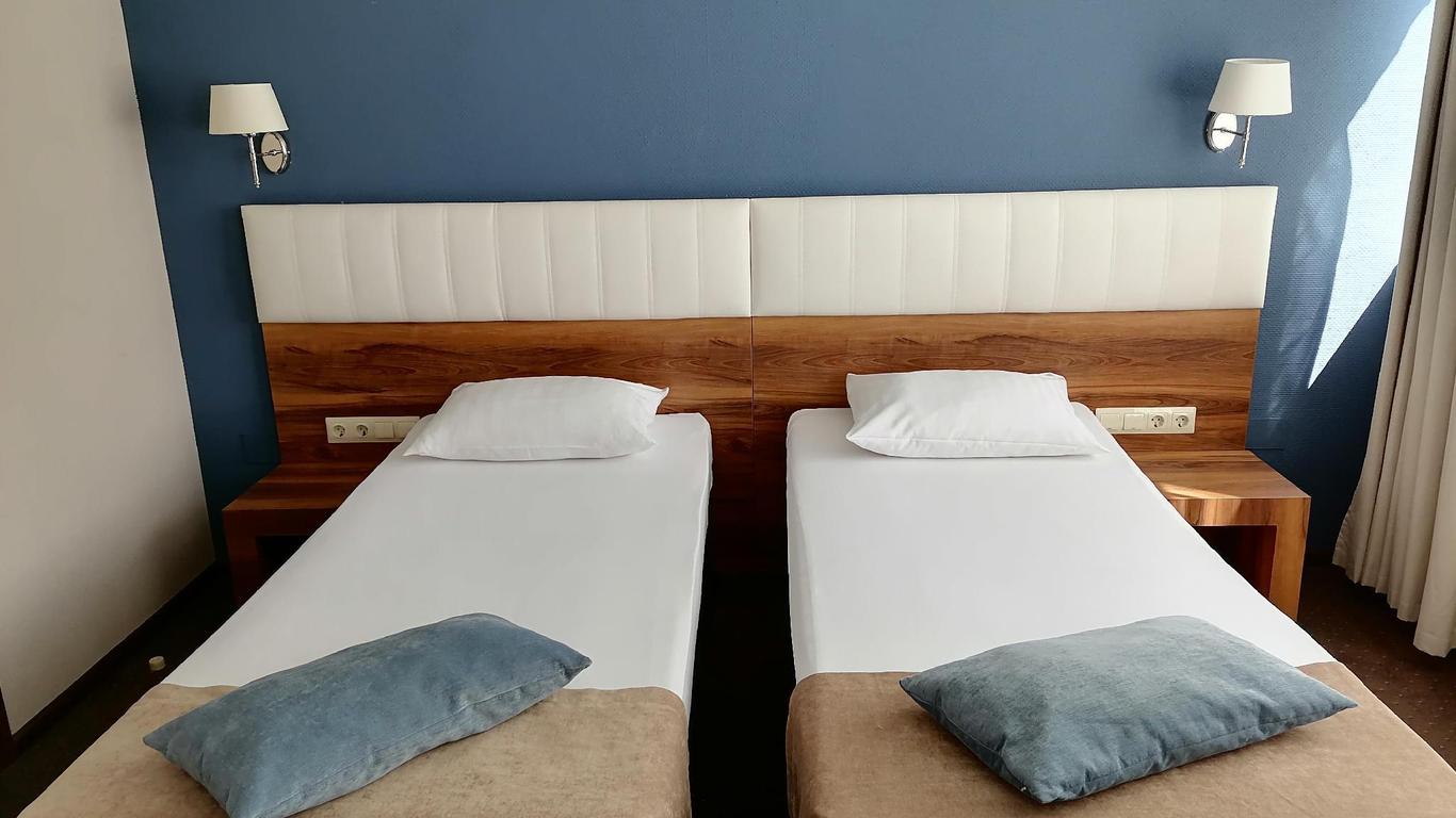 Mayak Hotel Kaliningrad