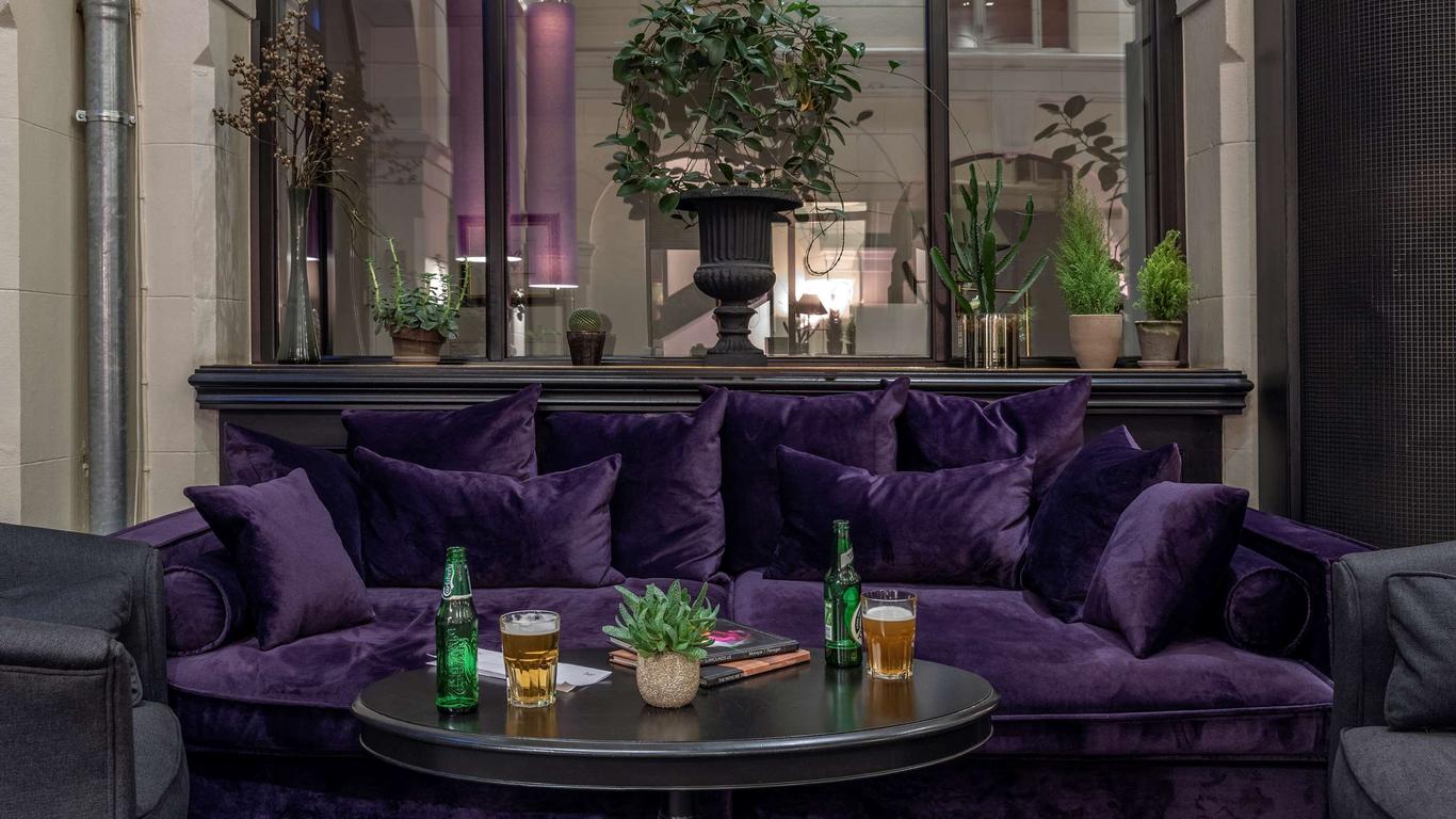โรงแรม Bella Grande