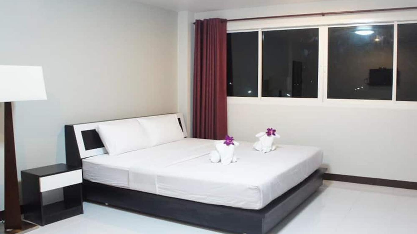 โรงแรมน่านเทรชเชอร์