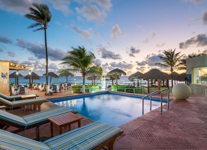 สระว่ายน้ำ รูปภาพ