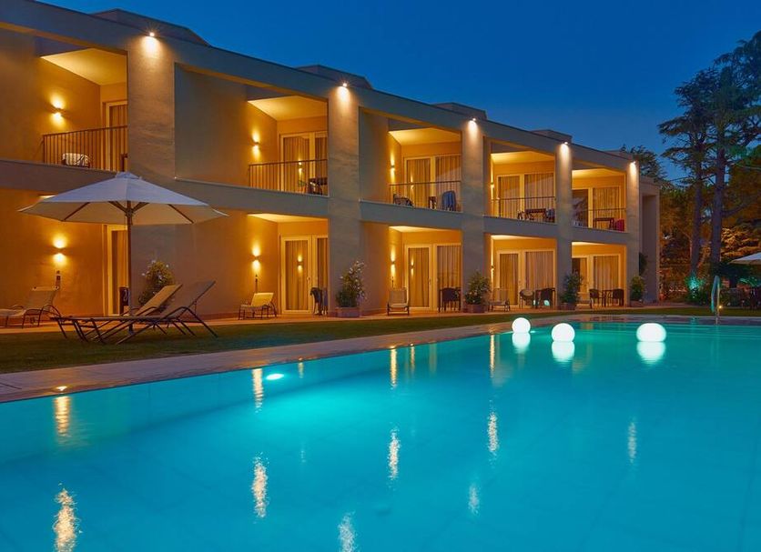 สระว่ายน้ำ รูปภาพ