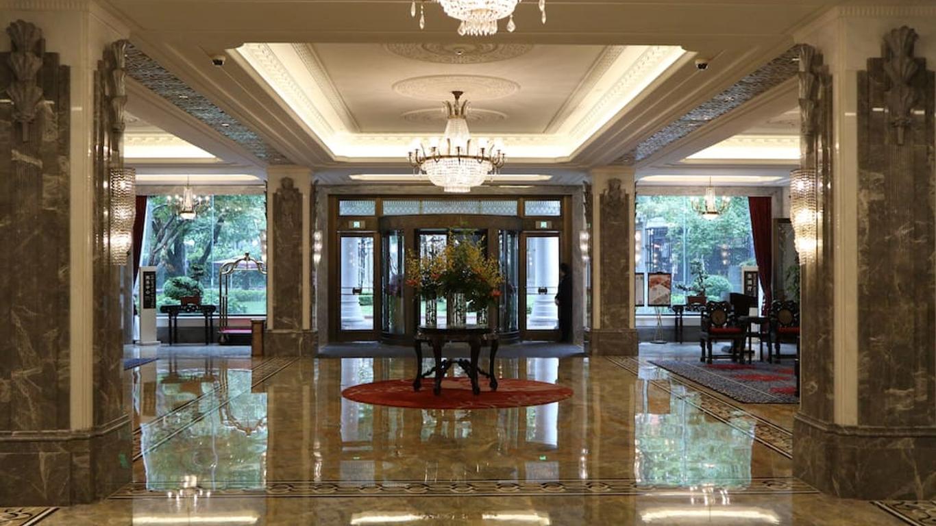 โรงแรมเซี่ยงไฮ้ตงหู